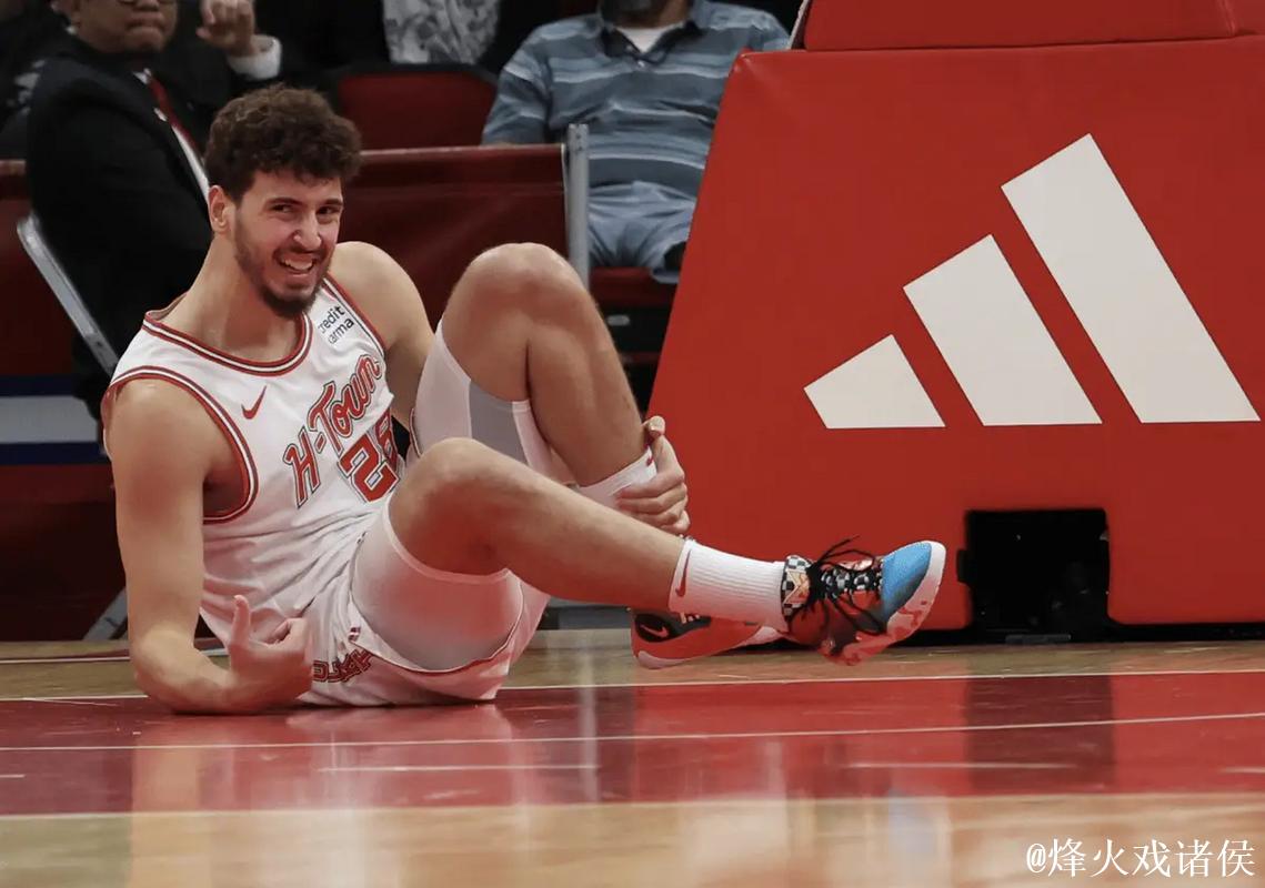 申京脚踩Lebron NXXT Gen，豪取33分10篮板10助攻却无奈落败